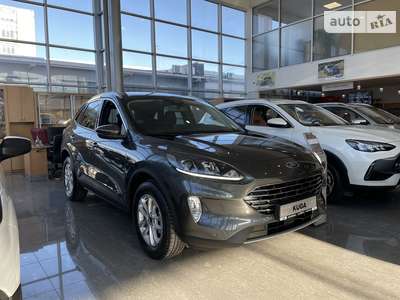 Ford Kuga 2023 Titanium