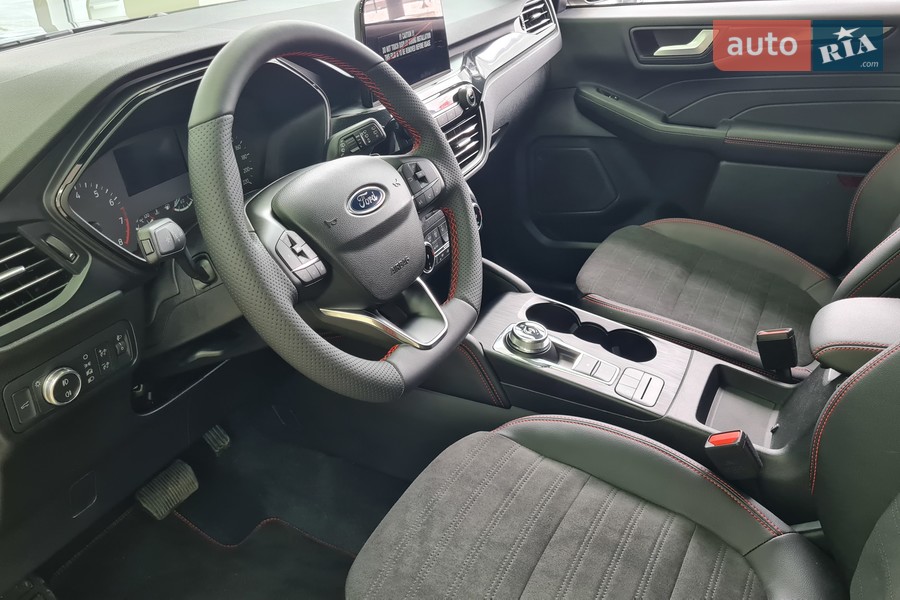 Ford Kuga - фото 16