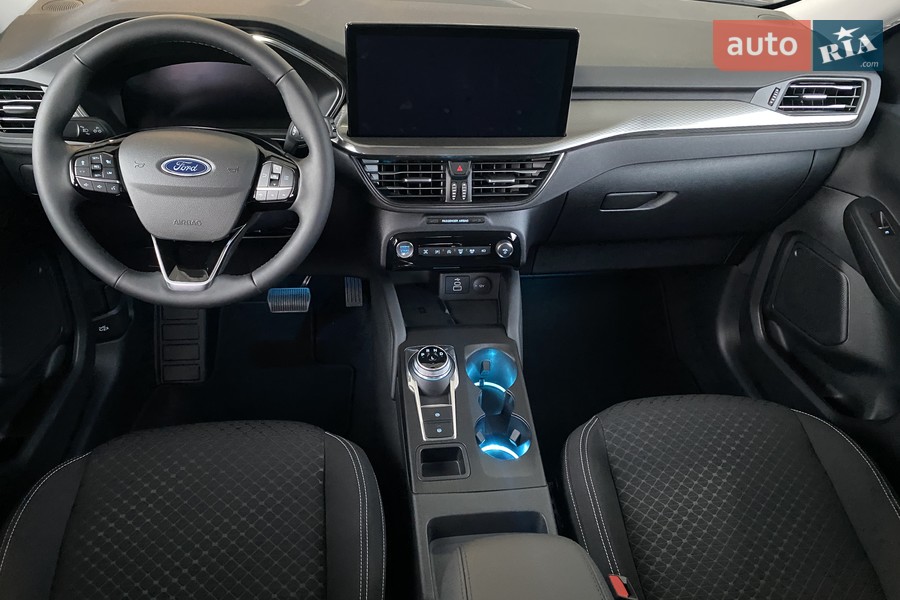 Ford Kuga - фото 17