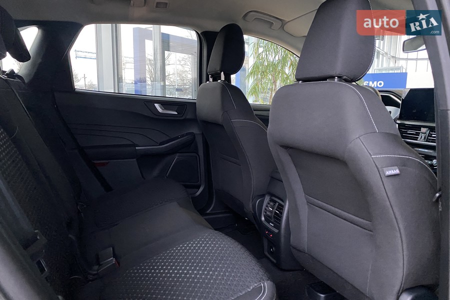 Ford Kuga - фото 22