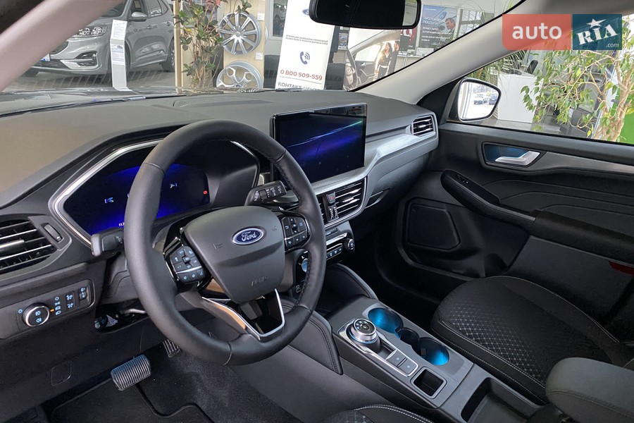 Ford Kuga - фото 13