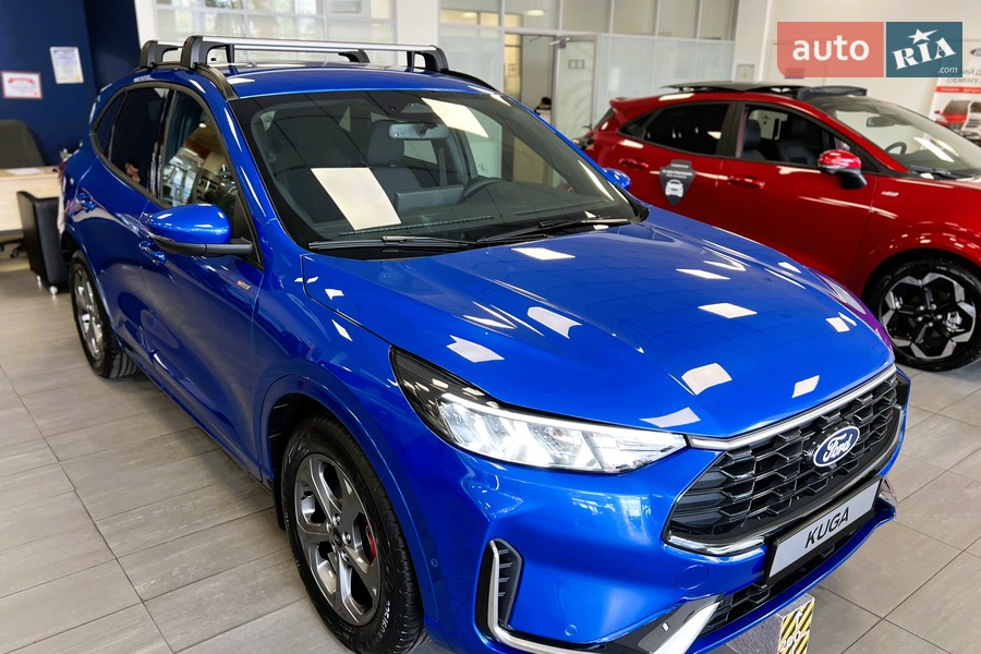 Ford Kuga - фото 1