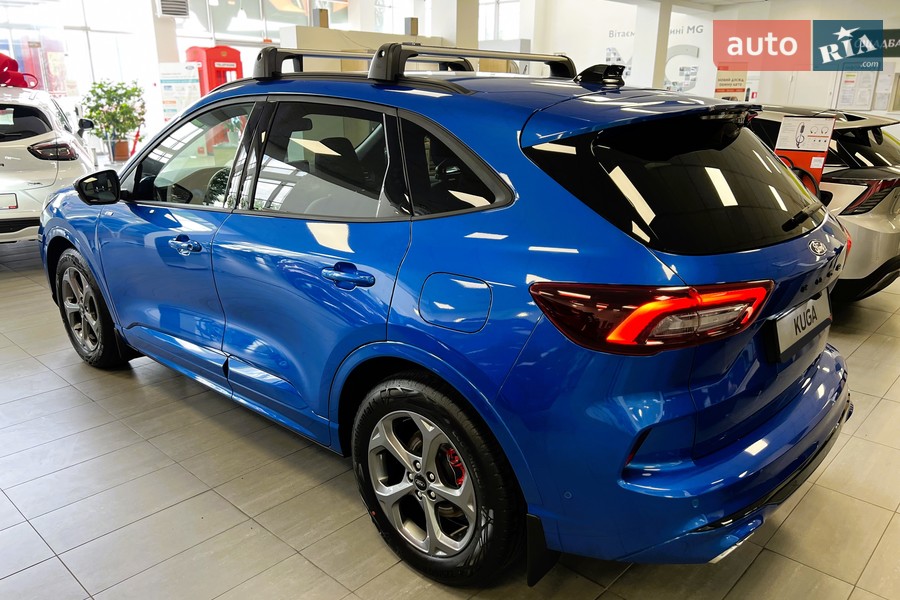 Ford Kuga - фото 8