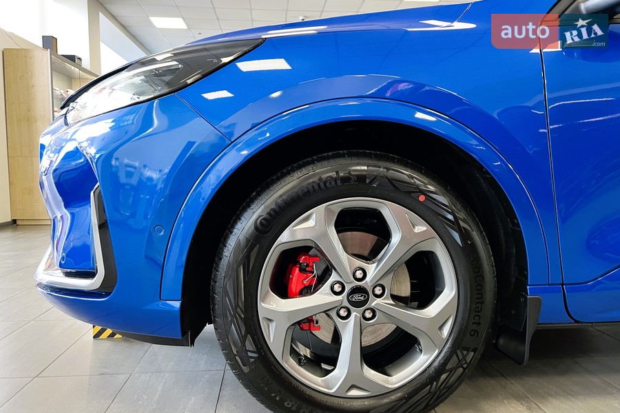 Ford Kuga - фото 10