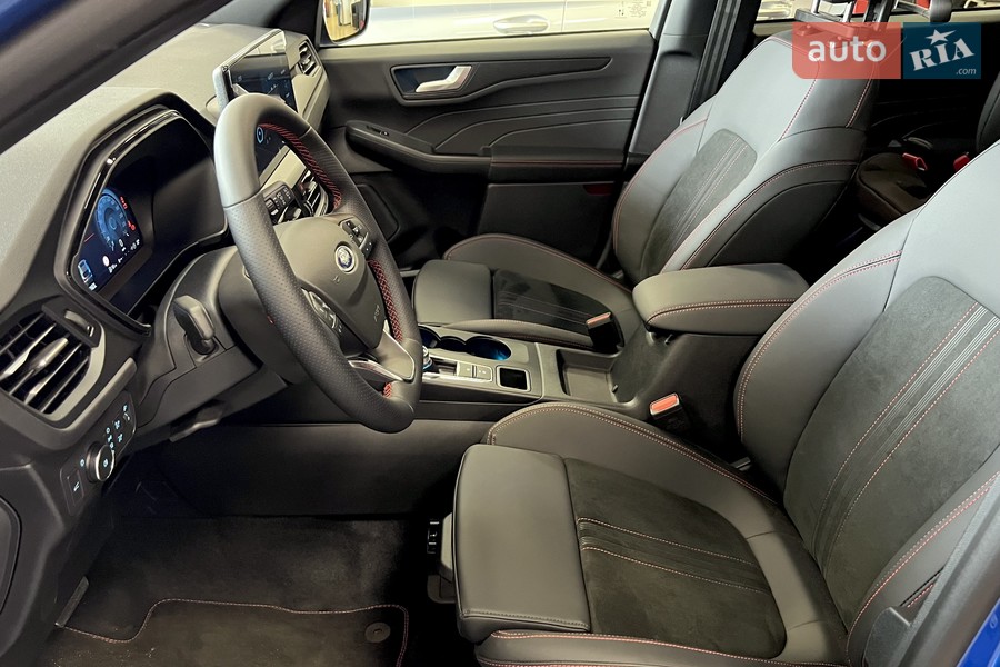 Ford Kuga - фото 15