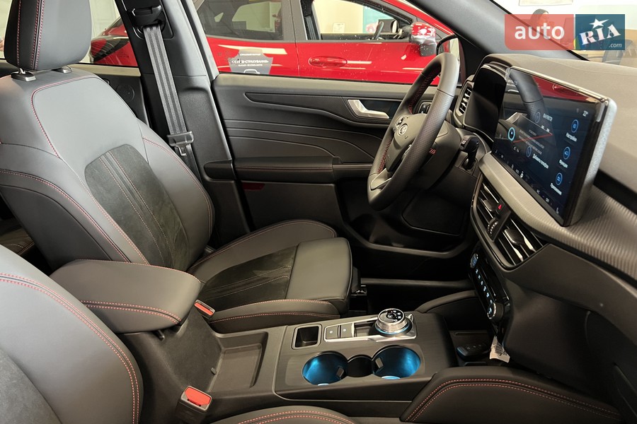 Ford Kuga - фото 23