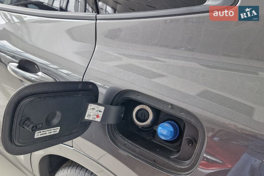 Ford Kuga - фото 18