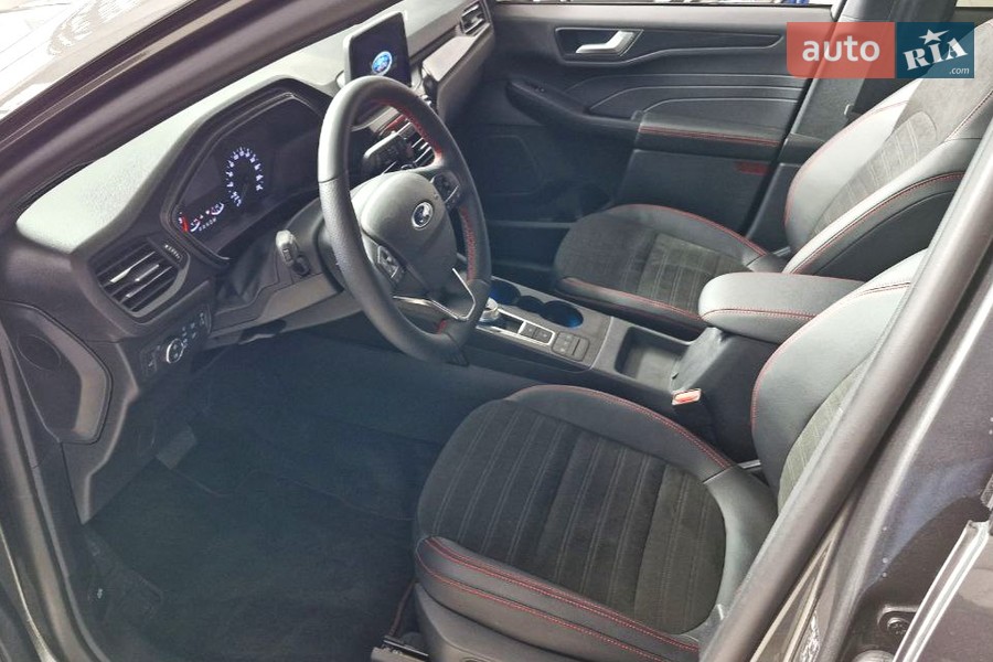 Ford Kuga - фото 24
