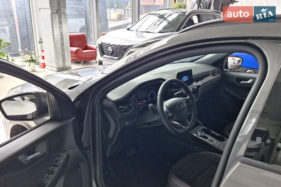 Ford Kuga - фото 22