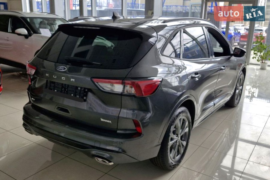 Ford Kuga - фото 16