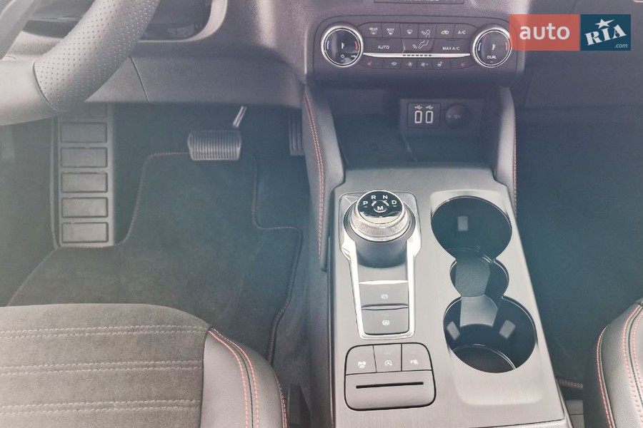 Ford Kuga - фото 29