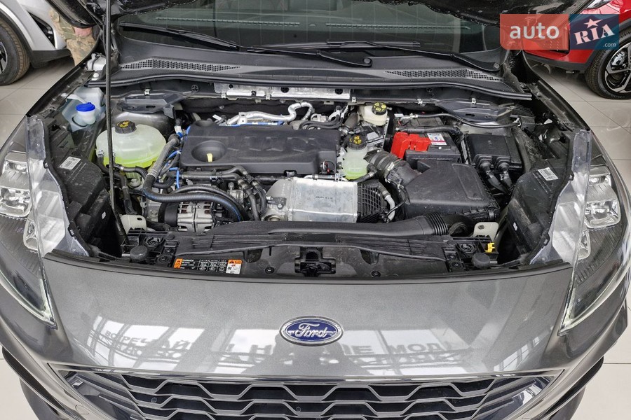 Ford Kuga - фото 34