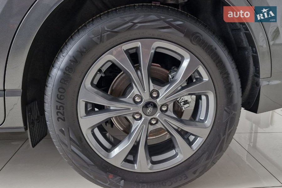 Ford Kuga - фото 17
