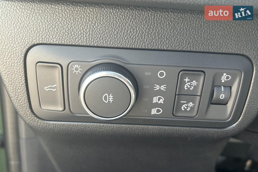 Ford Kuga - фото 15