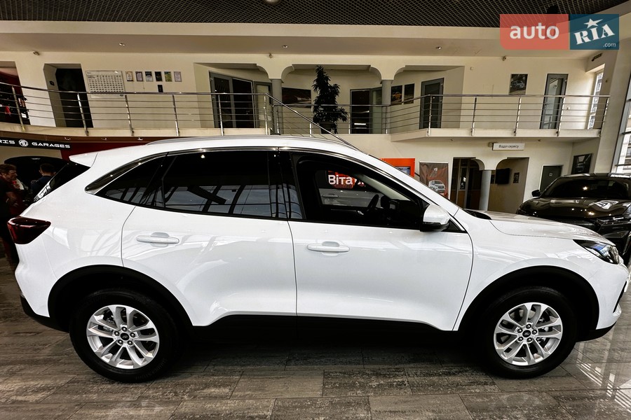 Ford Kuga - фото 2