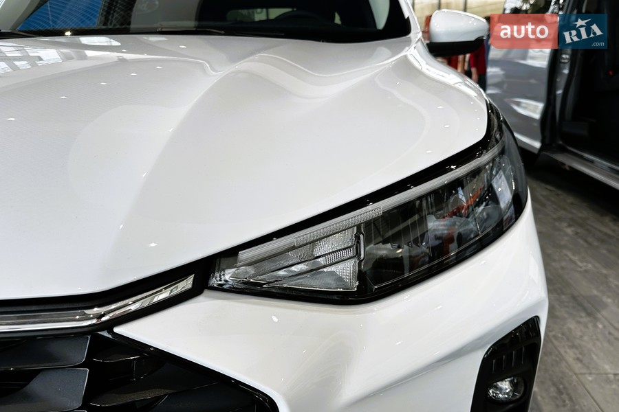 Ford Kuga - фото 4