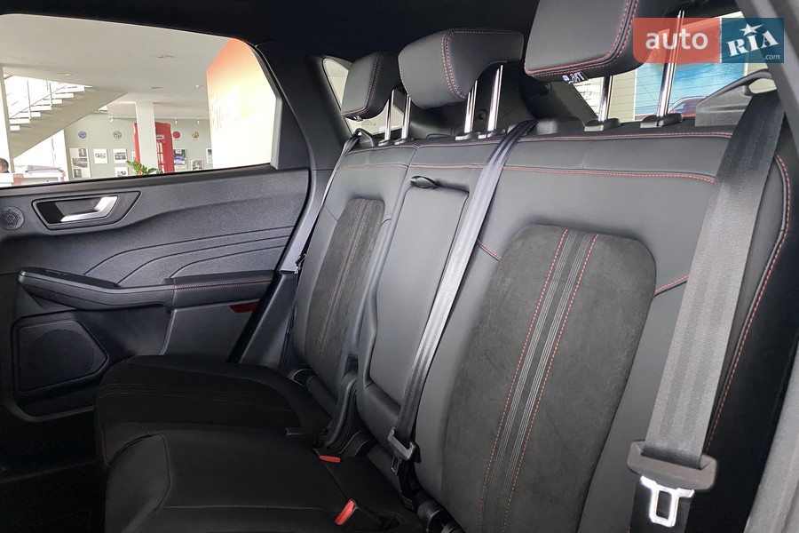 Ford Kuga - фото 15