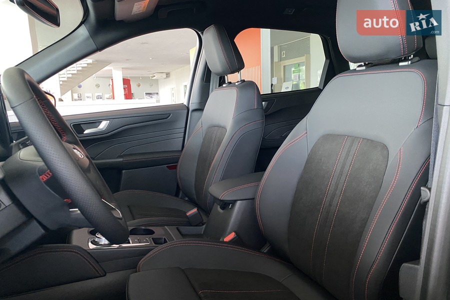 Ford Kuga - фото 17