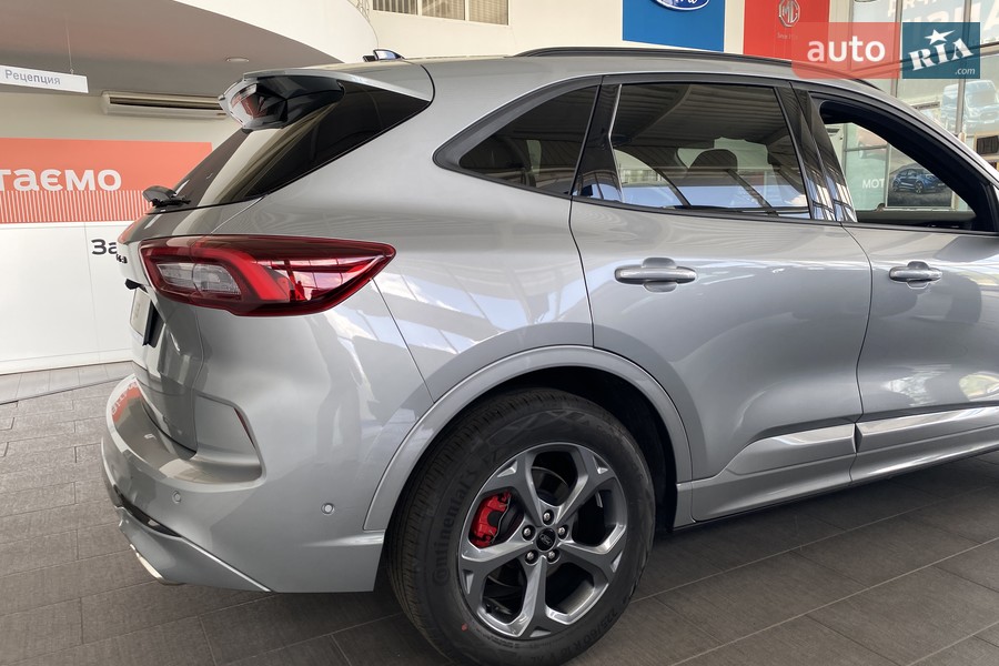 Ford Kuga - фото 9
