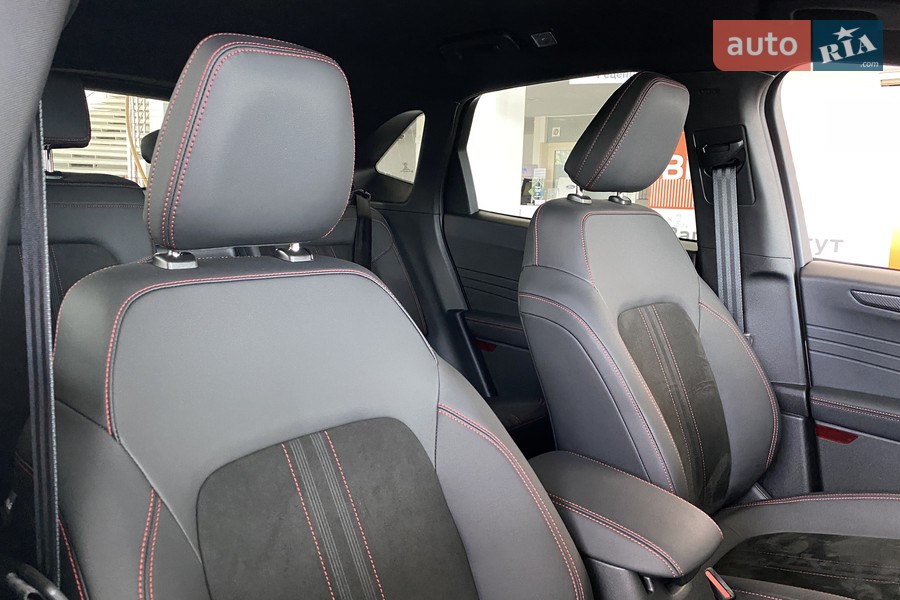 Ford Kuga - фото 12