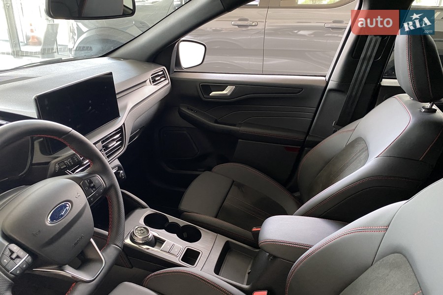 Ford Kuga - фото 15