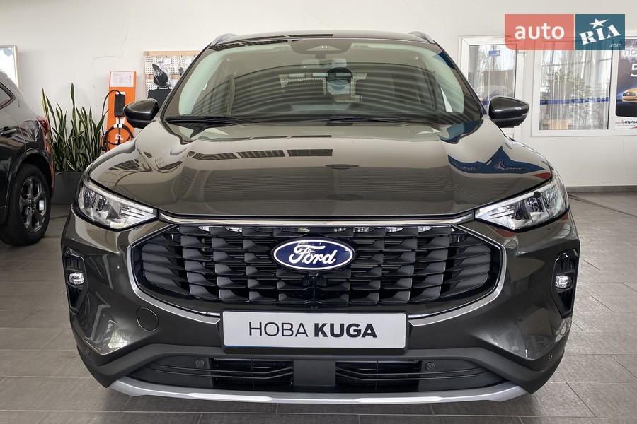 Ford Kuga - фото 1
