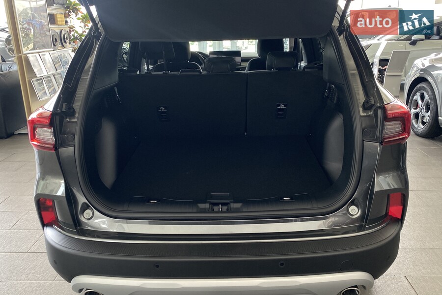 Ford Kuga - фото 11