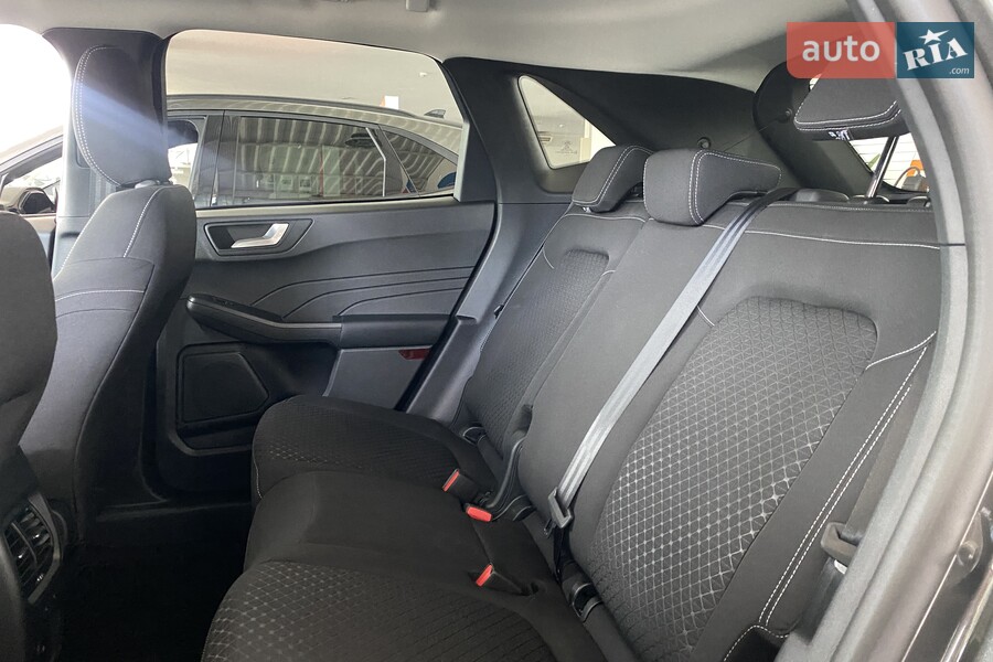 Ford Kuga - фото 19