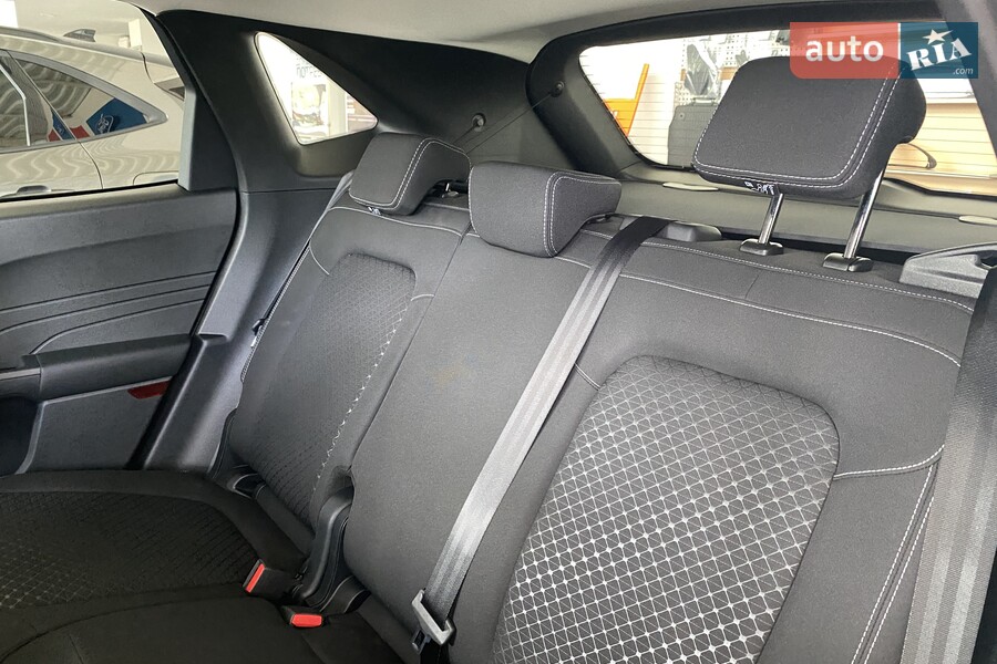 Ford Kuga - фото 20