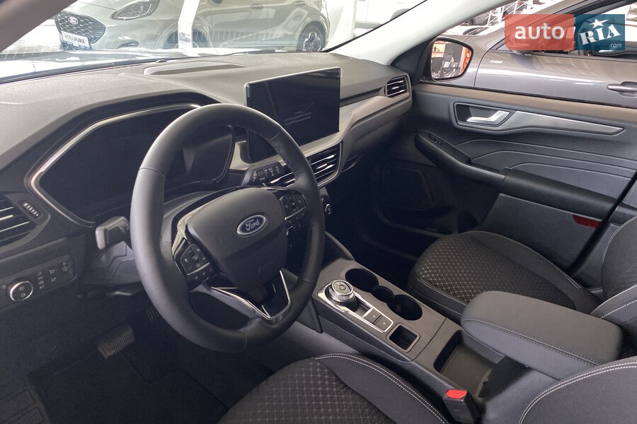 Ford Kuga - фото 22