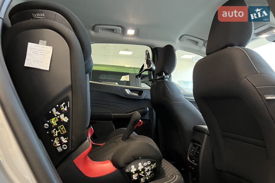 Ford Kuga - фото 12