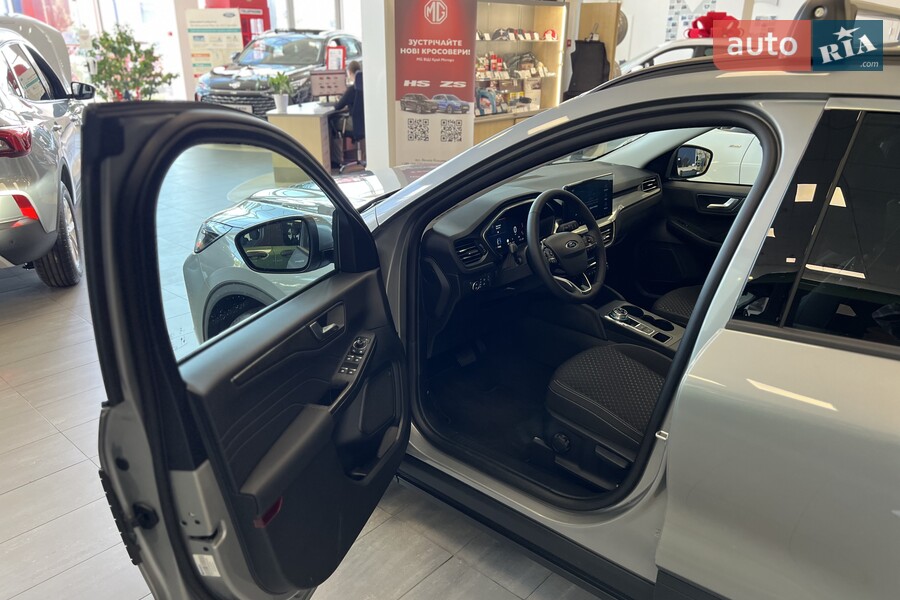 Ford Kuga - фото 13