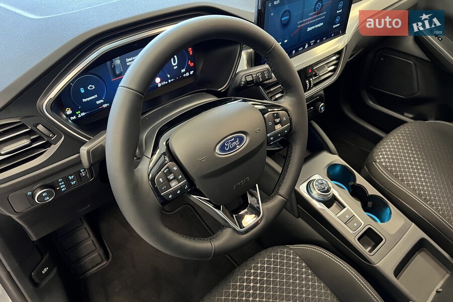 Ford Kuga - фото 16