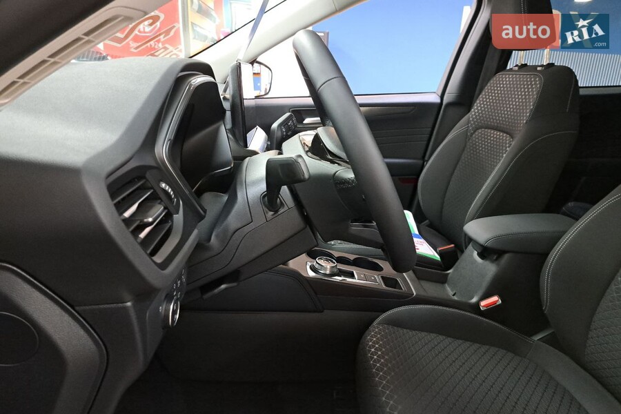 Ford Kuga - фото 10