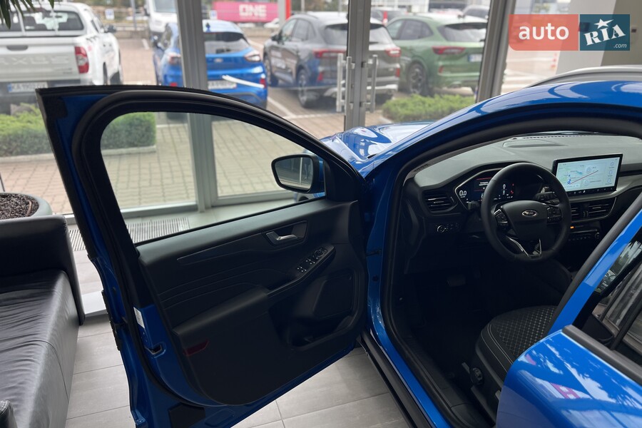 Ford Kuga - фото 10