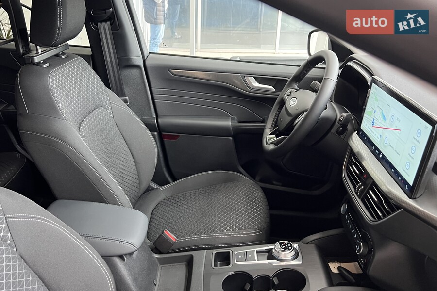Ford Kuga - фото 15