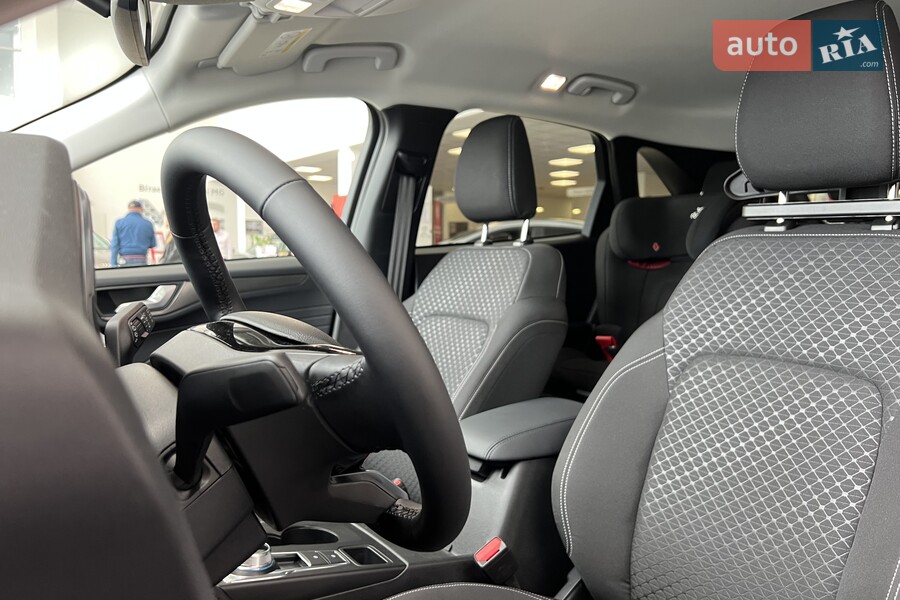 Ford Kuga - фото 12