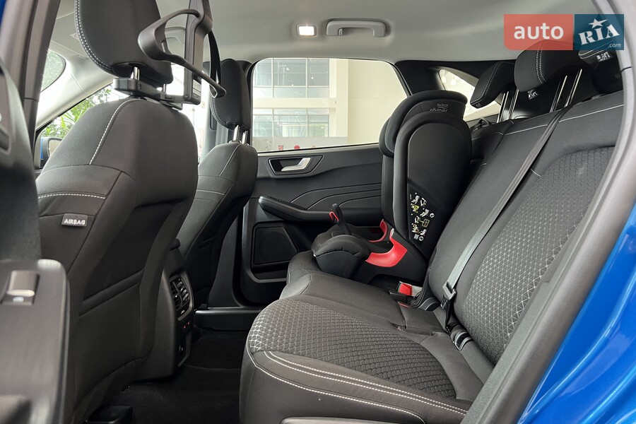Ford Kuga - фото 19