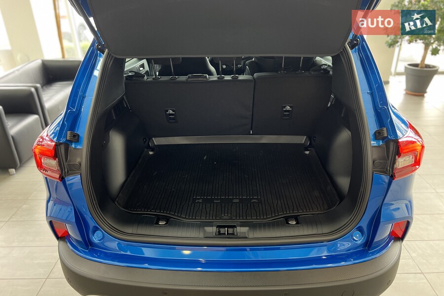 Ford Kuga - фото 8