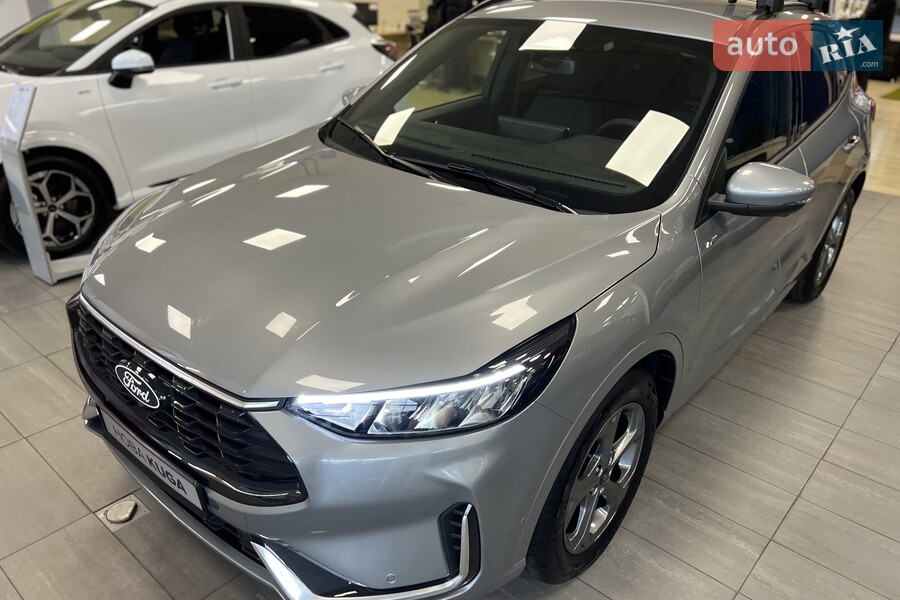 Ford Kuga - фото 7