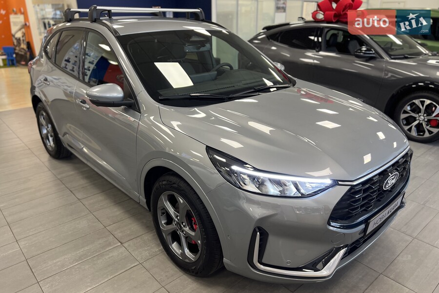 Ford Kuga - фото 1