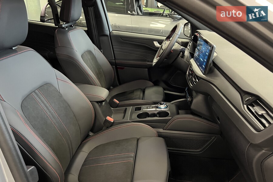 Ford Kuga - фото 20