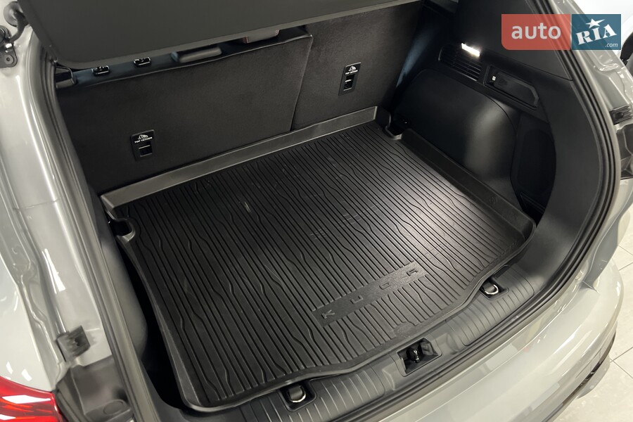 Ford Kuga - фото 15