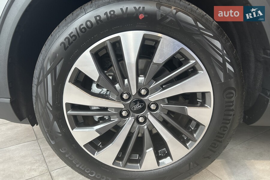 Ford Kuga - фото 11