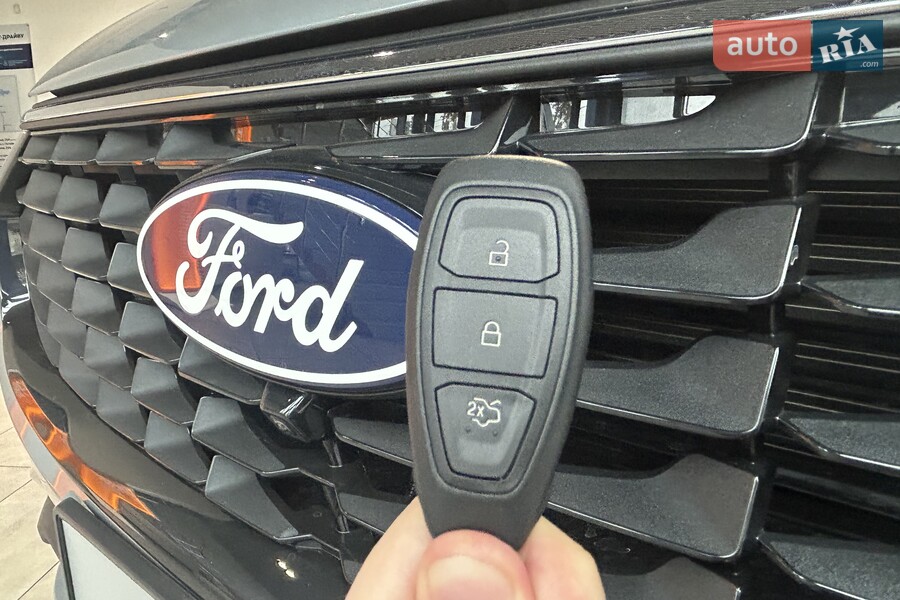 Ford Kuga - фото 30