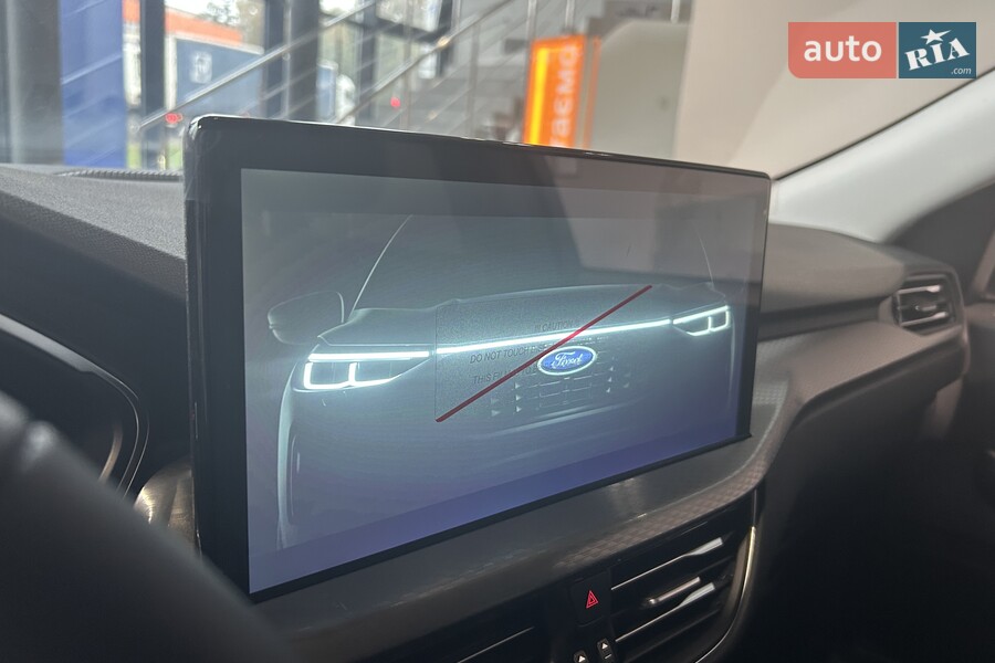 Ford Kuga - фото 19