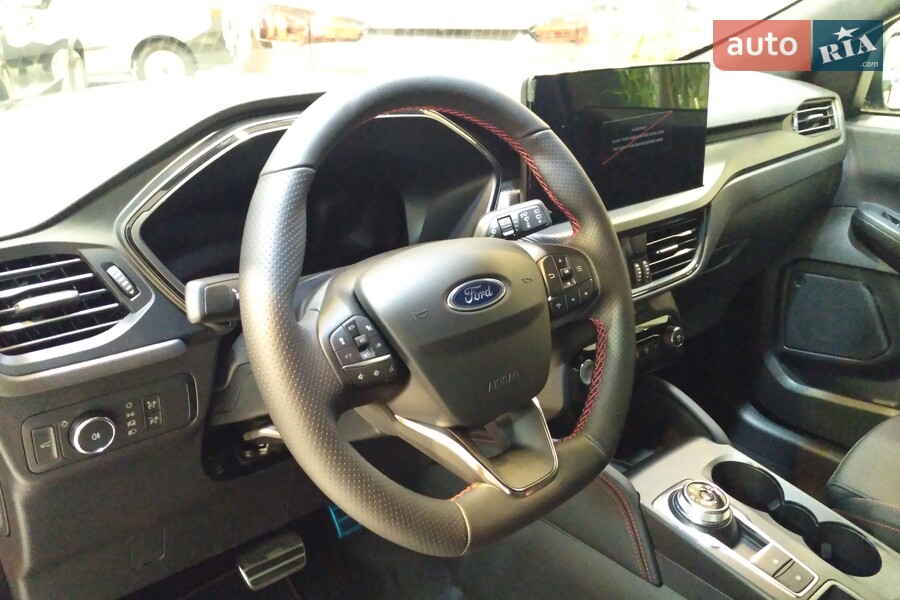 Ford Kuga - фото 13