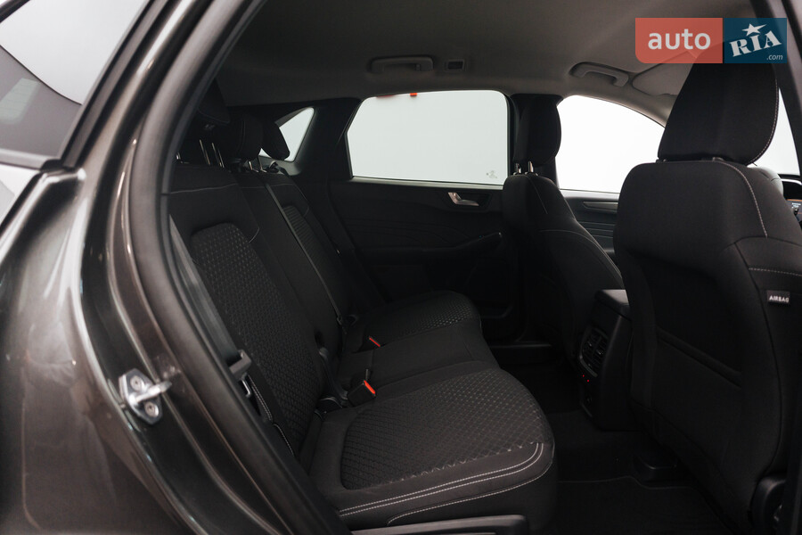 Ford Kuga - фото 9