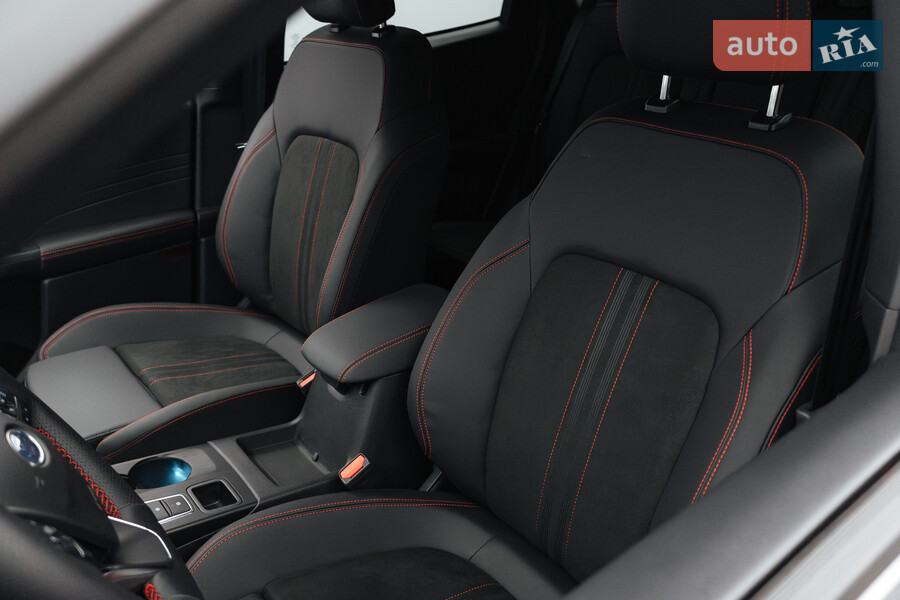 Ford Kuga - фото 12