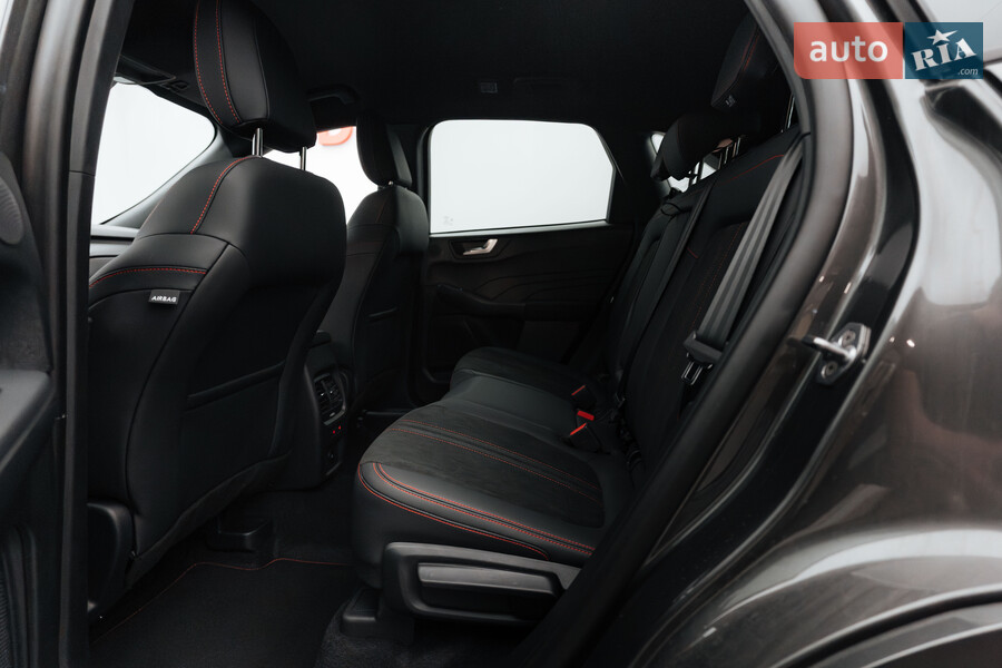 Ford Kuga - фото 13